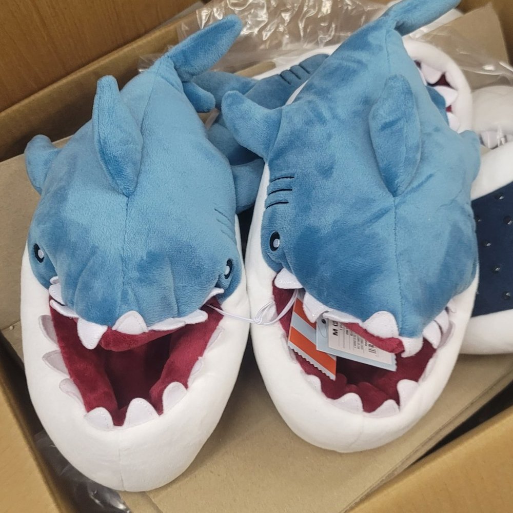 Kids shark slippers